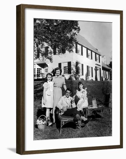 Mr. Blandings Builds His Dream House, Sharyn Moffett, Myrna Loy, Cary Grant, Connie Marshall, 1948-null-Framed Photo