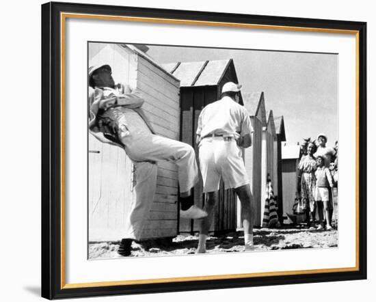 Mr. Hulot's Holiday, (aka Les Vacances De Monsieur Hulot), Jacques Tati, 1953-null-Framed Photo