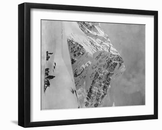 Mt. McKinley Dogsled Scene Photograph - Alaska-Lantern Press-Framed Art Print