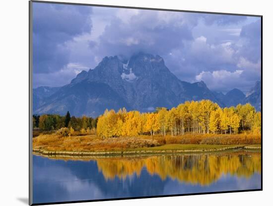 Mt, Moran and Snake River at Oxbow Bend, Grand Teton National Park, Wyoming, USA Autumn-Pete Cairns-Mounted Photographic Print