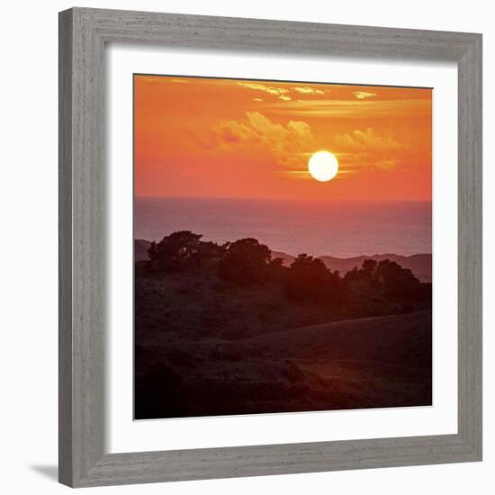 Mt Vision Sunset-Lance Kuehne-Framed Photographic Print