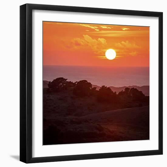Mt Vision Sunset-Lance Kuehne-Framed Photographic Print