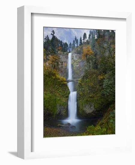 Multnomah Falls, Columbia Gorge, Oregon, USA-Gary Luhm-Framed Photographic Print