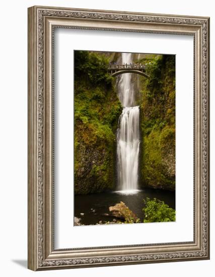 Multnomah Falls, Columbia River Gorge, Oregon, USA-Jaynes Gallery-Framed Photographic Print