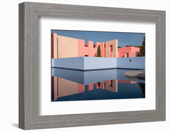 Muralla Roja #26-Linda Wride-Framed Photographic Print