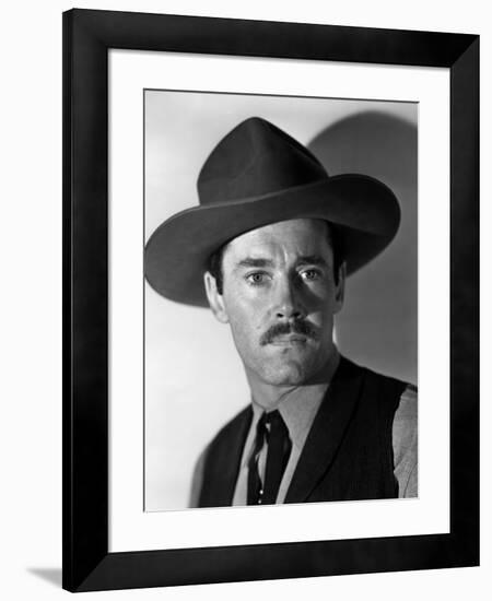 MY DARLING CLEMENTINE, 1946 directed by JOHN FORD Heny Fonda (b/w photo)-null-Framed Photo