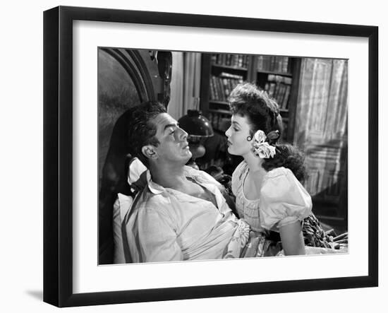 MY DARLING CLEMENTINE, 1946 directed by JOHN FORD Victor Mature and Linda Darnell (b/w photo)-null-Framed Photo