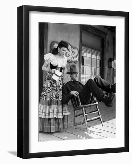 My Darling Clementine, Linda Darnell, Henry Fonda (As Wyatt Earp), 1946-null-Framed Photo