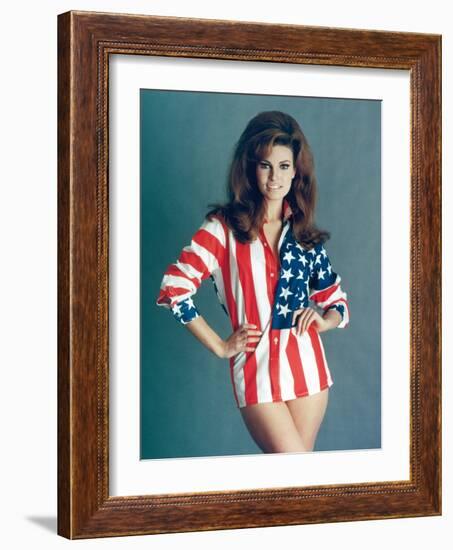 Myra Breckinridge De Michaelsarne Avec Raquel Welch, 1970-null-Framed Photo