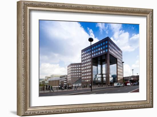 Nº 1 London Bridge St London-Felipe Rodriguez-Framed Photographic Print