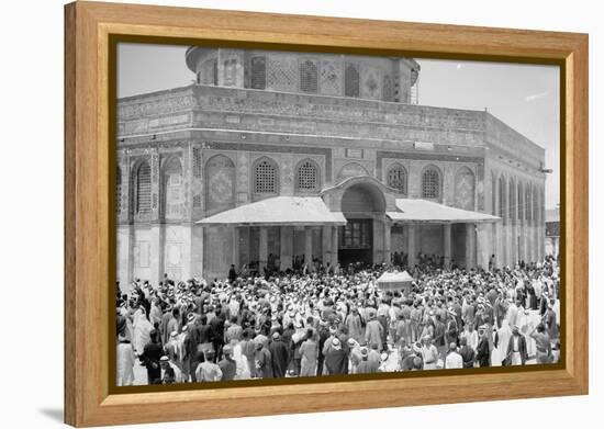 Nahas Pasha's visit to Dome of the Rock, 1943-null-Framed Premier Image Canvas