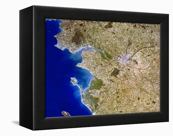 Nantes-PLANETOBSERVER-Framed Premier Image Canvas