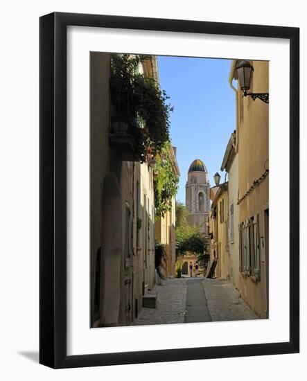 Narrow Back Street, St. Tropez, Var, Provence, Cote D'Azur, France, Europe-Peter Richardson-Framed Photographic Print