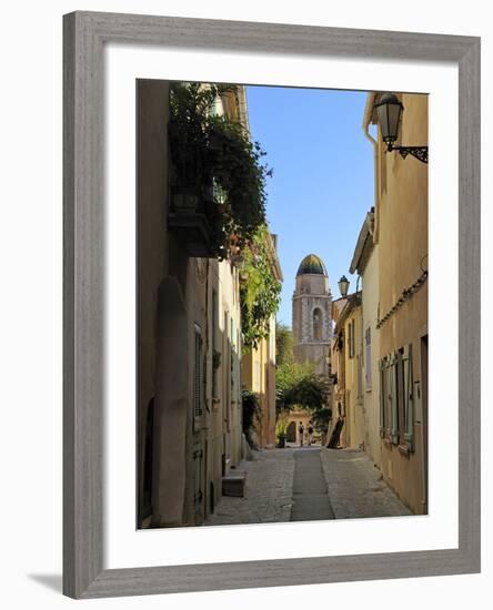 Narrow Back Street, St. Tropez, Var, Provence, Cote D'Azur, France, Europe-Peter Richardson-Framed Photographic Print