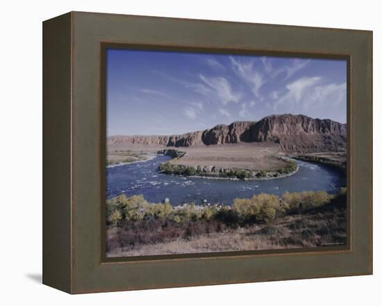 Naryn River, Kyrgistan (Kyrgyzstan) (Kirghizstan), Fsu, Central Asia, Asia-David Beatty-Framed Premier Image Canvas