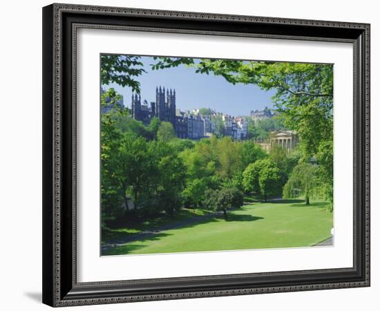 National Gallery and Princes Street Gardens, Edinburgh, Lothian, Scotland, UK, Europe-Peter Scholey-Framed Photographic Print