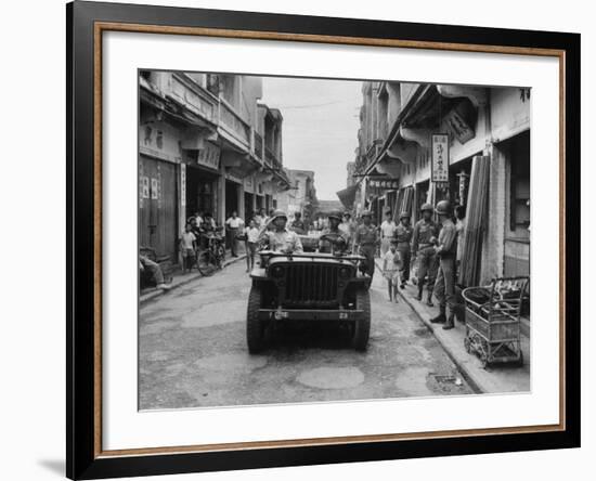 Nationalist Chinese Soldiers on Quemoy Island-John Dominis-Framed Photographic Print