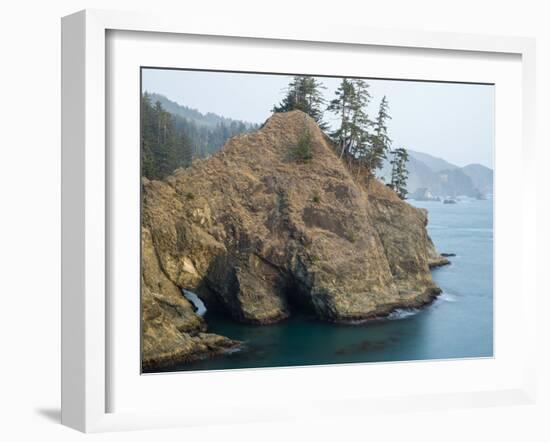 Natural Bridge at Coast, Thunder Cove, Oregon Coast, Brookings, Curry County, Oregon, Usa-null-Framed Photographic Print