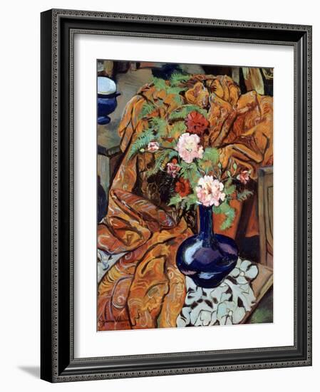 Nature morte à la draperie et au bouquet-Suzanne Valadon-Framed Giclee Print