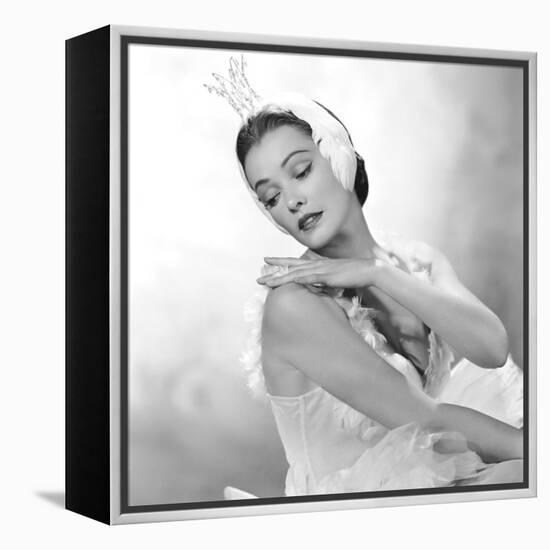 Ne me quitte jamais Never Let me Go by Delmer Daves with Gene Tierney, 1953 (b/w photo)-null-Framed Stretched Canvas