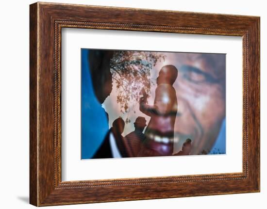 Nelson Mandela-Ben Curtis-Framed Photographic Print