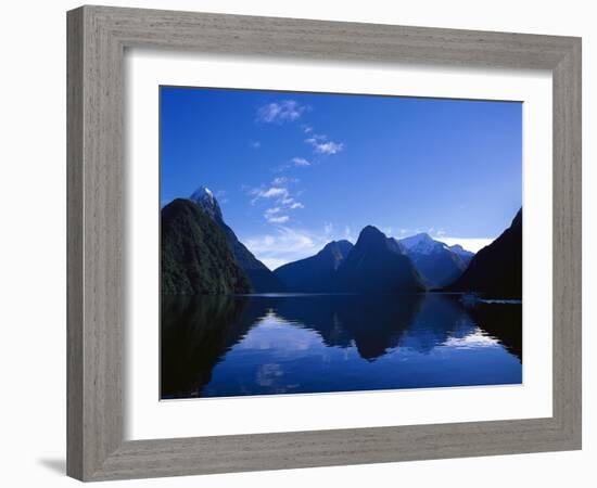 Neuseeland, Sv¼dinsel, Milford Sound, Berglandschaft, Mitre Peak, New Zealand, See-Thonig-Framed Photographic Print