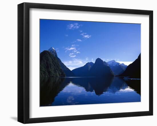 Neuseeland, Sv¼dinsel, Milford Sound, Berglandschaft, Mitre Peak, New Zealand, See-Thonig-Framed Photographic Print