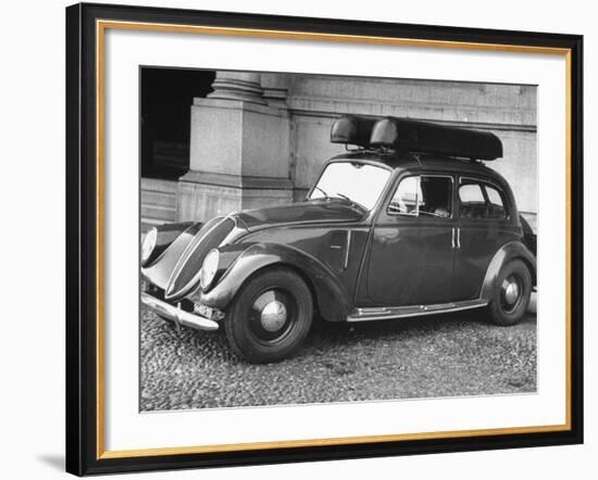 New Fiat Car-Carl Mydans-Framed Photographic Print