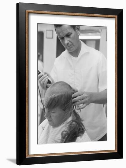 New U.S. Army draft recruit getting his hair cut by a barber, May 15 1967-Warren K. Leffler-Framed Photographic Print