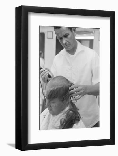 New U.S. Army draft recruit getting his hair cut by a barber, May 15 1967-Warren K. Leffler-Framed Photographic Print