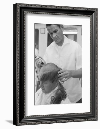 New U.S. Army draft recruit getting his hair cut by a barber, May 15 1967-Warren K. Leffler-Framed Photographic Print