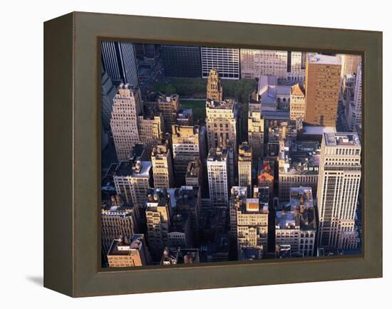 New York City-Lauree Feldman-Framed Premier Image Canvas