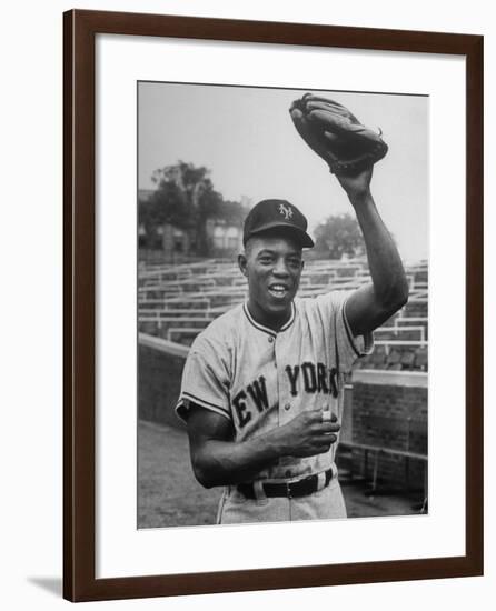 New York Giants Baseball Player Willie Mays-null-Framed Photographic Print