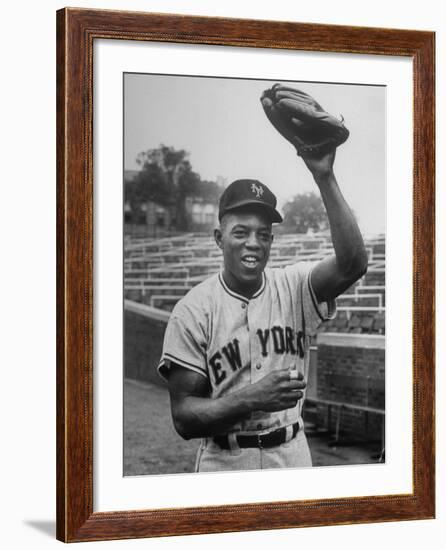 New York Giants Baseball Player Willie Mays-null-Framed Photographic Print