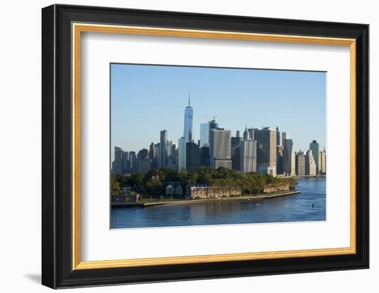 New York, New York City. River view of Manhattan.-Cindy Miller Hopkins-Framed Photographic Print