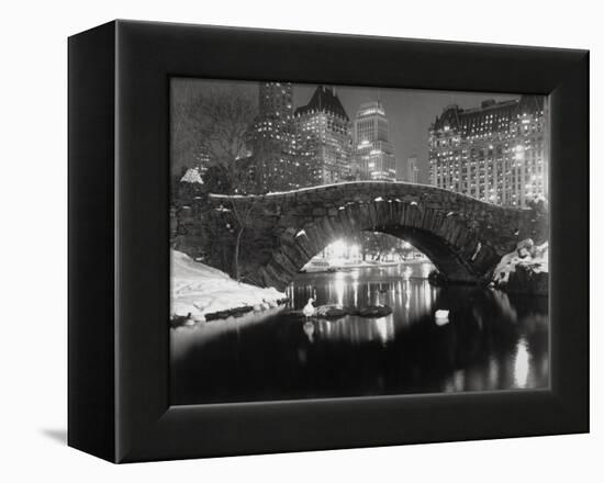 New York Pond in Winter-Bettmann-Framed Premier Image Canvas