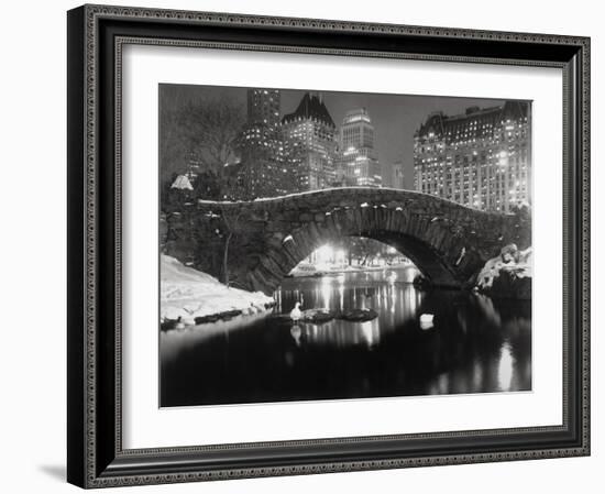 New York Pond in Winter-Bettmann-Framed Photographic Print