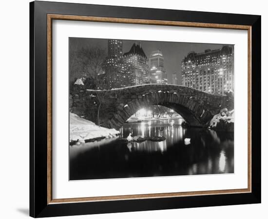 New York Pond in Winter-Bettmann-Framed Photographic Print