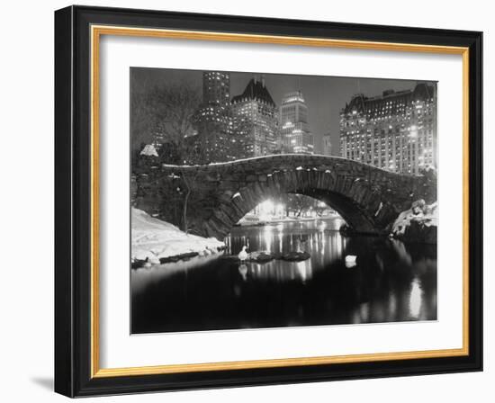 New York Pond in Winter-Bettmann-Framed Photographic Print