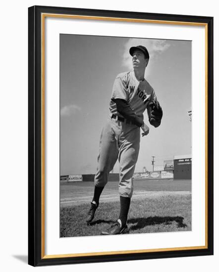 New York Yankee Joe DiMaggio in the Field-Carl Mydans-Framed Premium Photographic Print