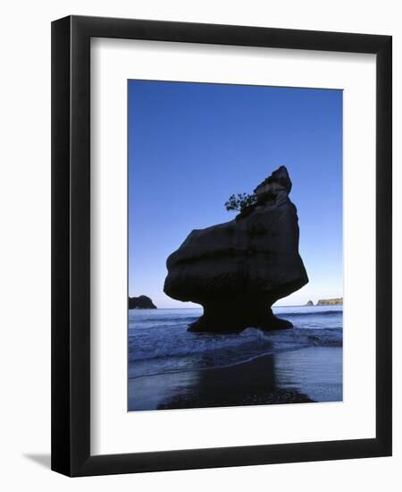 New Zealand, Coromandel Peninsula, Cathedral Cove, Tuff Stone Rock in the Sea-Thonig-Framed Photographic Print