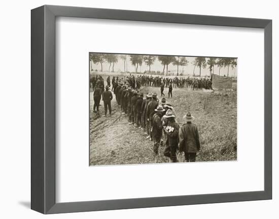 New Zealand troops queuing for a field canteen, Somme campaign, France, World War I, 1916-Unknown-Framed Photographic Print