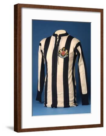 newcastle united jersey