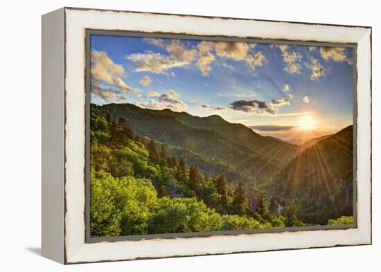 Newfound Gap in the Smoky Mountains near Gatlinburg, Tennessee.-SeanPavonePhoto-Framed Premier Image Canvas