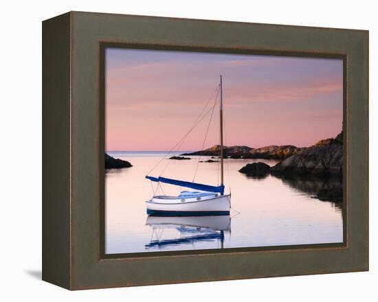 Newport, Rhode Island, USA-Alan Copson-Framed Premier Image Canvas