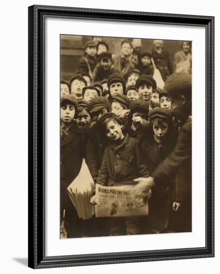 Newsies at the Paper Office, Bank Alley, Syracuse, New York, c.1910-Lewis Wickes Hine-Framed Photo