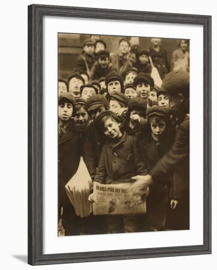 Newsies at the Paper Office, Bank Alley, Syracuse, New York, c.1910-Lewis Wickes Hine-Framed Photo