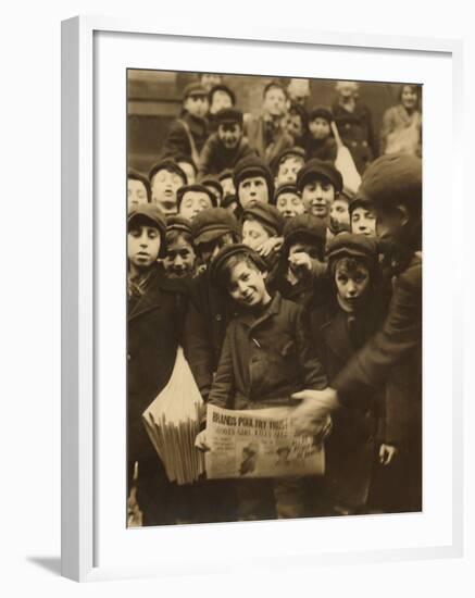 Newsies at the Paper Office, Bank Alley, Syracuse, New York, c.1910-Lewis Wickes Hine-Framed Photo