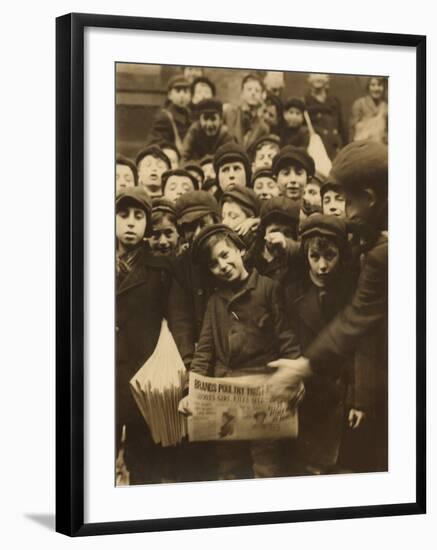 Newsies at the Paper Office, Bank Alley, Syracuse, New York, c.1910-Lewis Wickes Hine-Framed Photo