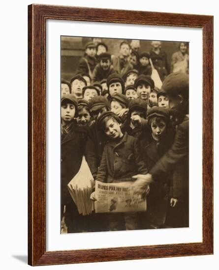 Newsies at the Paper Office, Bank Alley, Syracuse, New York, c.1910-Lewis Wickes Hine-Framed Photo